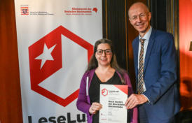 Auszeichnung Leseförderung 2025/2026 I Börsenverein I Bildungsminister Armin Schwarz I Buch Vorort I Vera Anna I Wiesbaden I Bierstadt